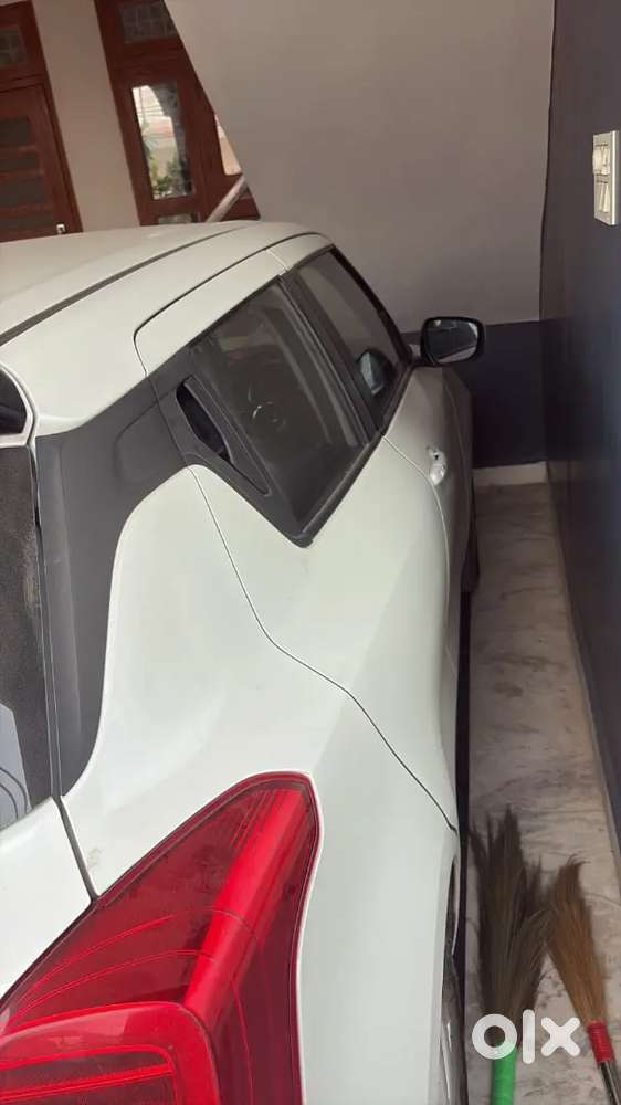 Maruti Suzuki Swift 2021