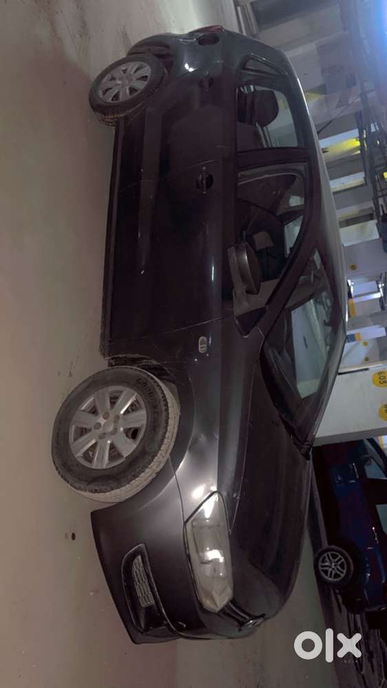 Volkswagen Polo Model 2013 Year