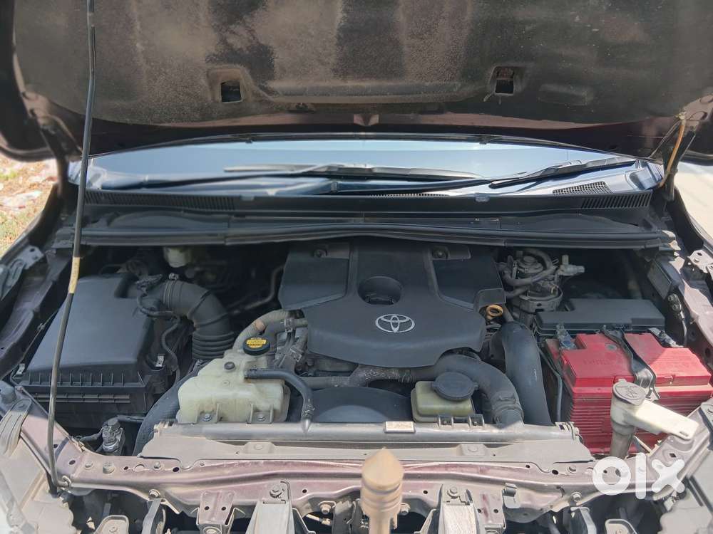 Toyota Innova Crysta 2.8z Automatic, 2016, Diesel