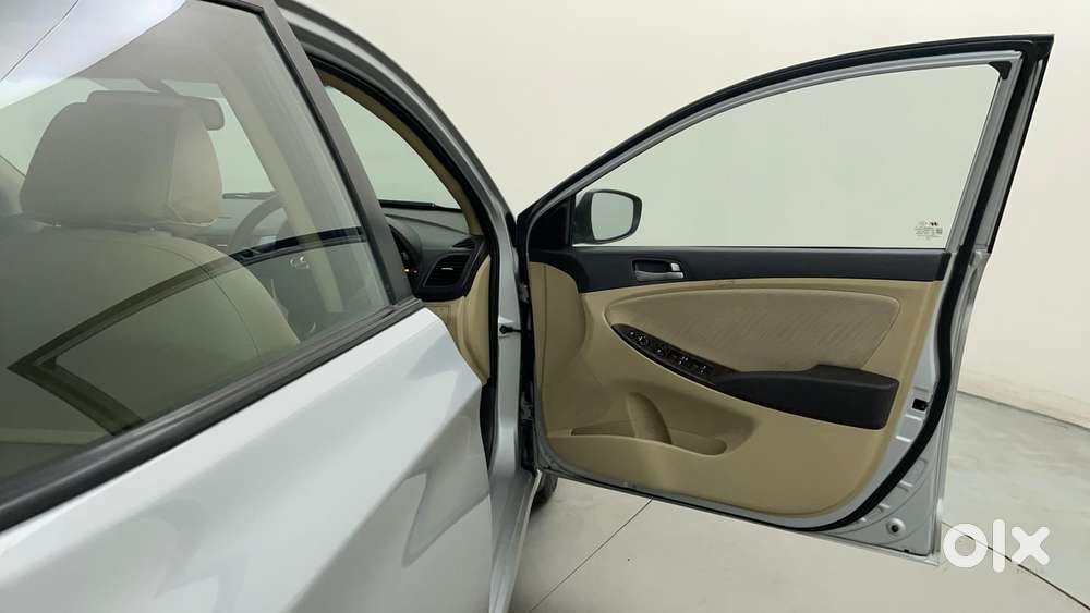 Hyundai Verna [ ] Fluidic 4s 1.6 Vtvt Sx, 2016, Petrol