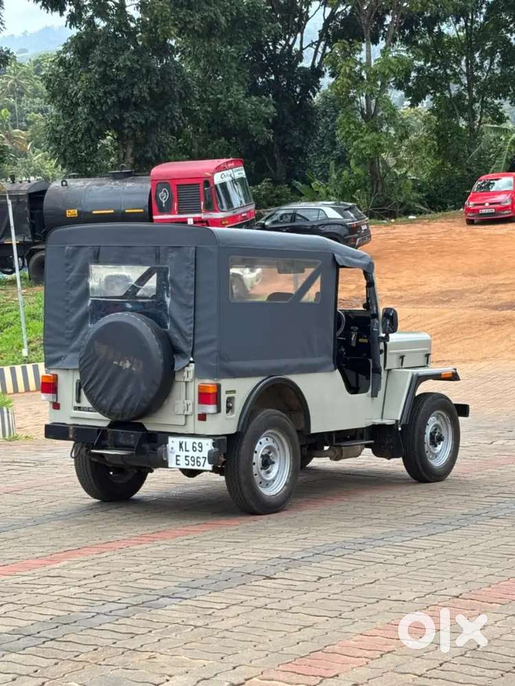 Mahindra Jeep 2009 Diesel Well Maintained