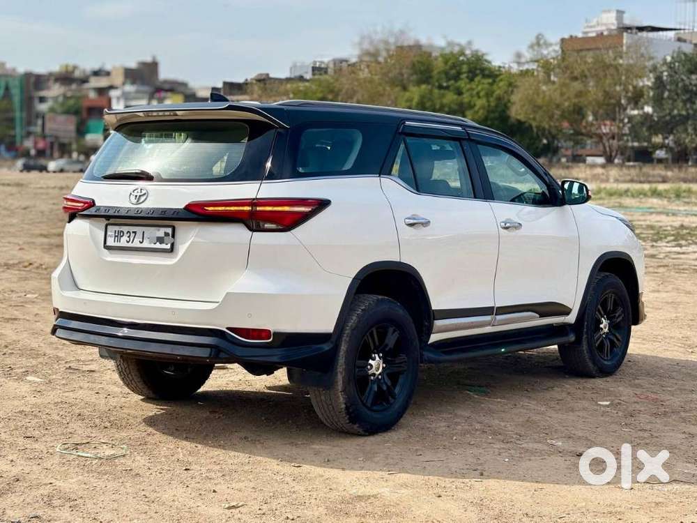 Toyota Fortuner Leader Edition (at), 2024, Diesel