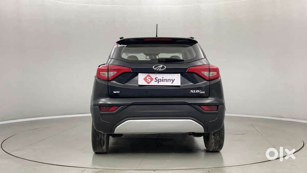 Mahindra Xuv300 W8 Option, 2022, Petrol