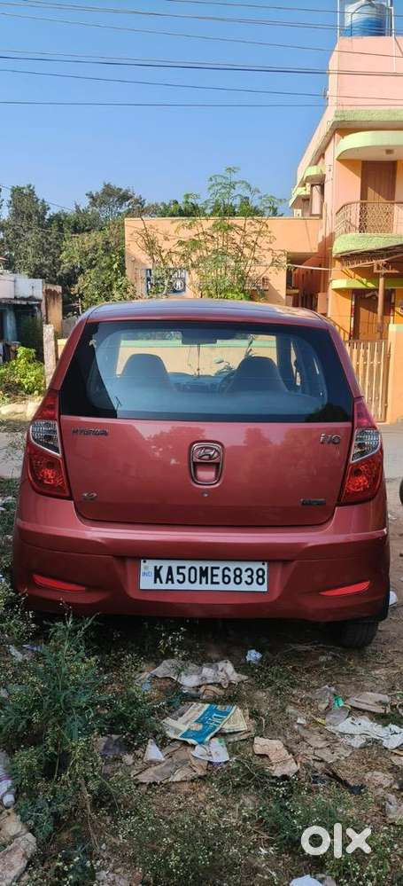 Hyundai Petrol Car 2010-blushing Red