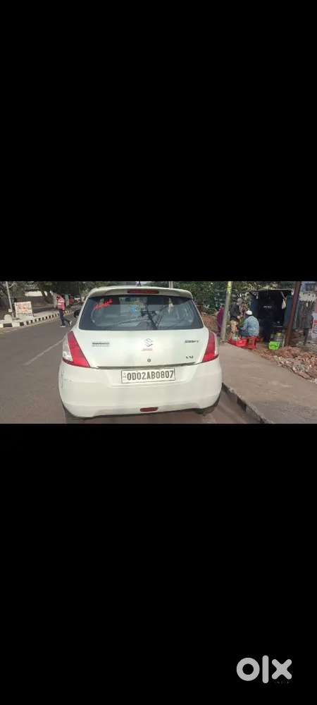 Maruti Suzuki Swift Vxi 2017