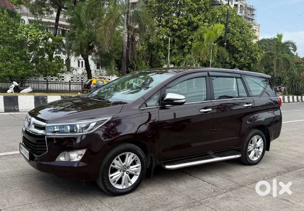 Toyota Innova Crysta 2.8 Zx At 7 Seater, 2016, Diesel