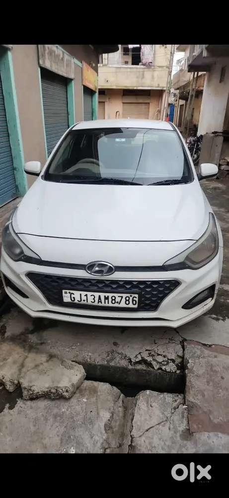 I20, Single Owner, Low Run Car. We'll Maintained