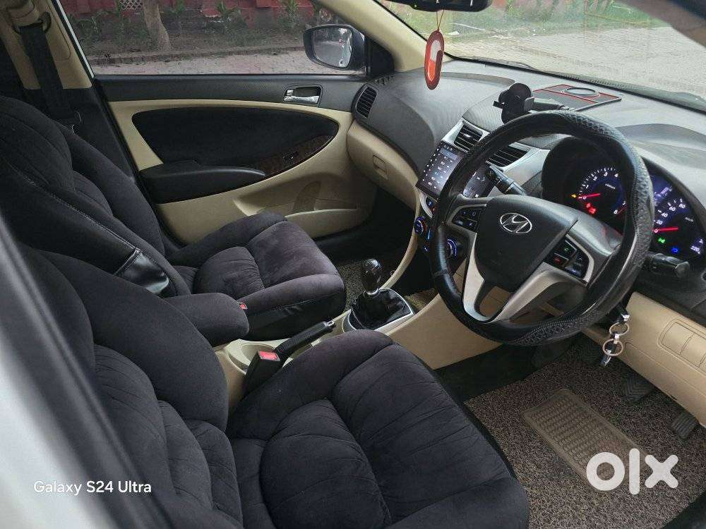 Hyundai Verna 1.6 Ex Vtvt, 2012, Petrol