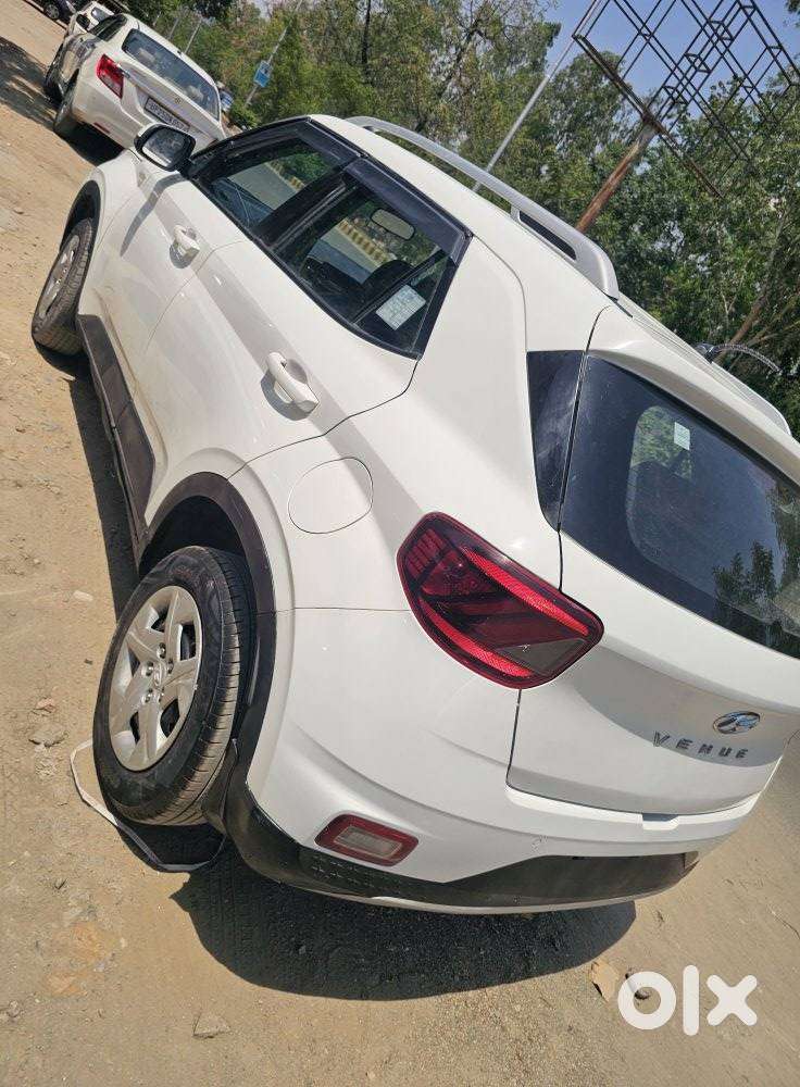 Hyundai Venue 1.2 S Plus, 2021, Petrol