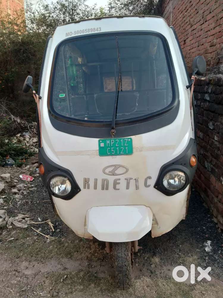 Kinetic Safer E Rikshaw