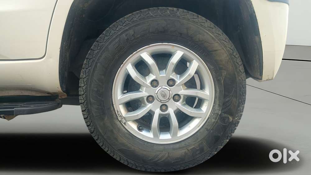 Mahindra Tuv 300 T8, 2018, Diesel