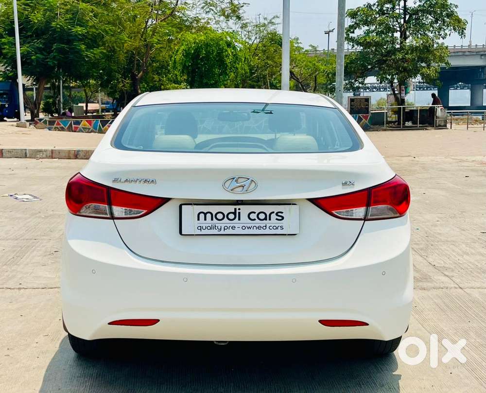 Hyundai Elantra 1.8 Sx Mt, 2014, Petrol