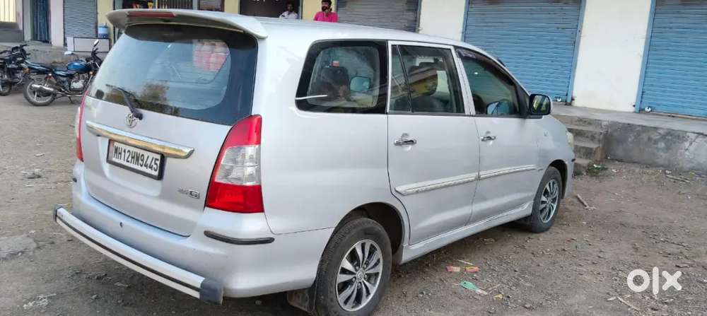 Toyota Innova 2.0 V 2012 Diesel Manual