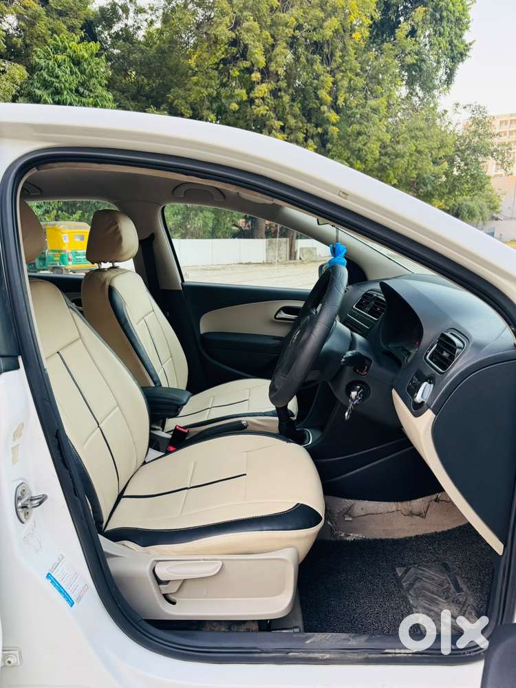 Volkswagen Polo Petrol Highline 1.6l, 2012, Diesel