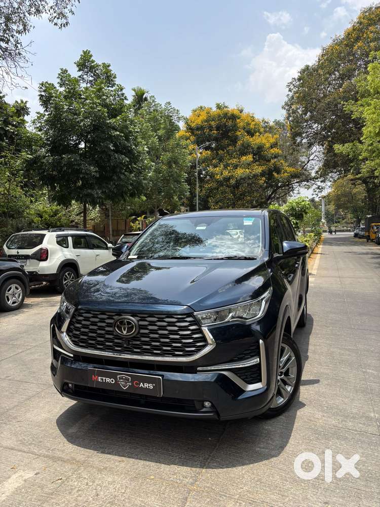 Toyota Innova Hycross 2.0 Zx (o) Hybrid 7 Str, 2025, Petrol