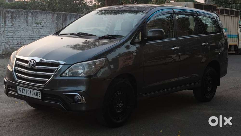 Toyota Innova 2.5 G (diesel) 8 Seater, 2013, Diesel
