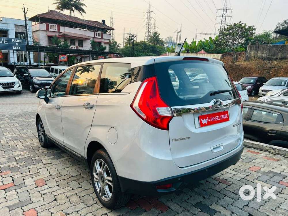 Mahindra Marazzo M8, 2018, Diesel