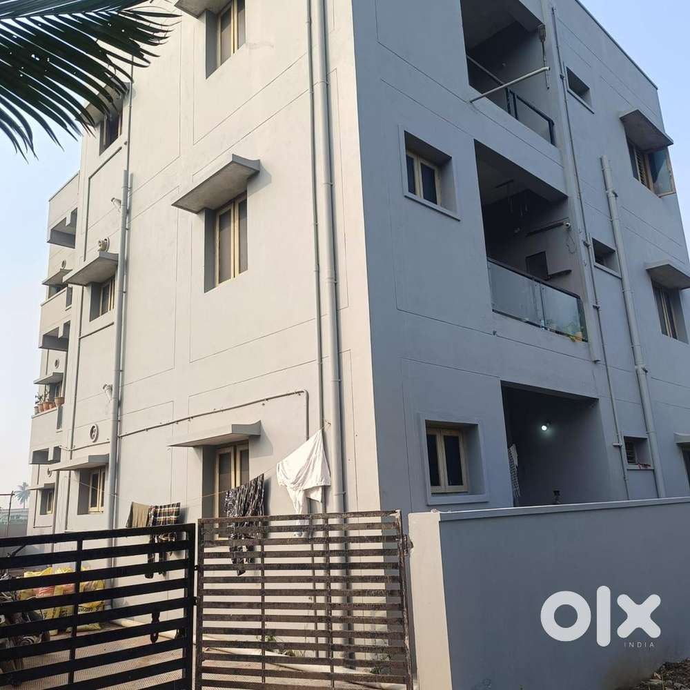 Four 2BHK Flats for rent in Adp road