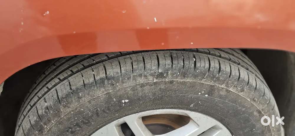 Tuv300 Plus Top Variant