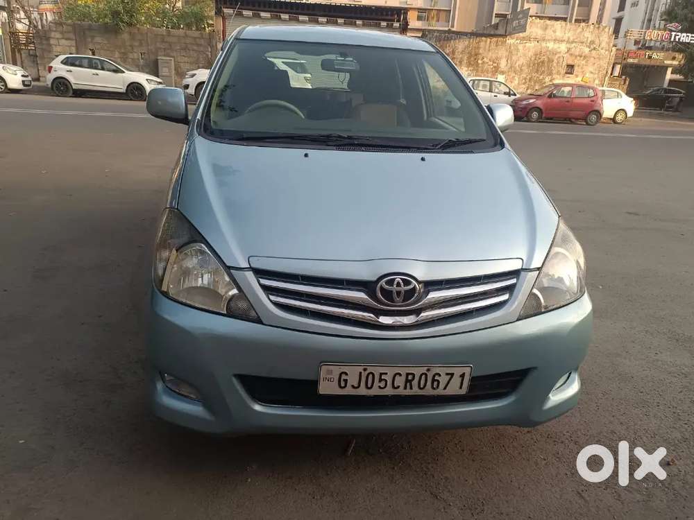 Toyota Innova 2.5 G4 2011