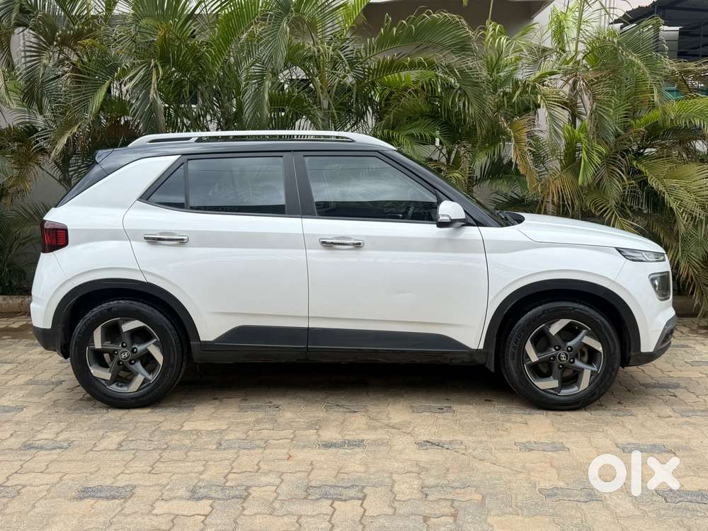 Hyundai Venue 1.5 Crdi Sx (o) Dual Tone, 2020, Diesel