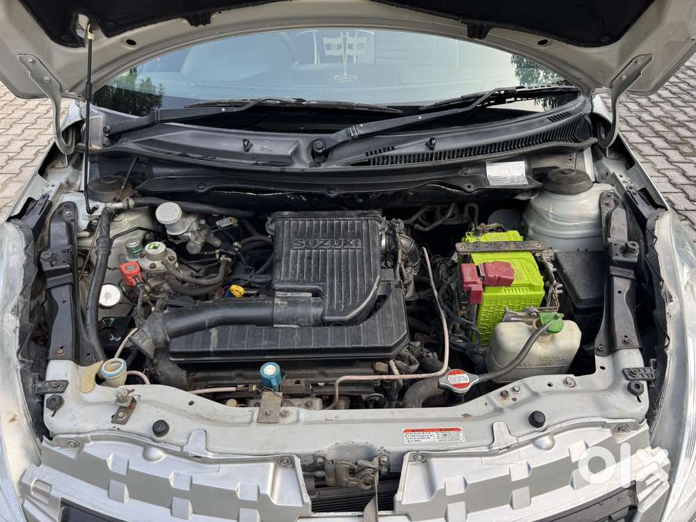 Maruti Suzuki Swift Vxi 1.2 Abs Bs-iv, 2012, Cng & Hybrids