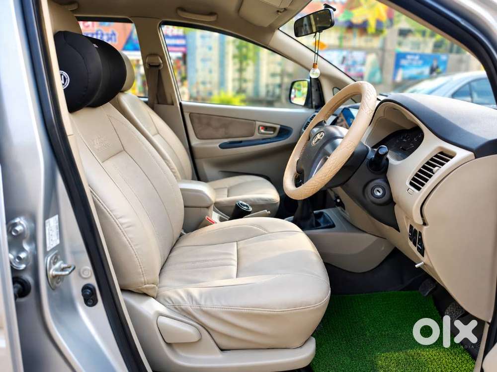 Toyota Innova 2.5 G (diesel) 8 Seater Bs Iv, 2013, Diesel