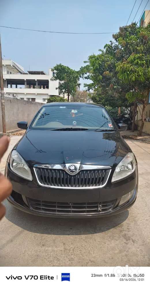 Skoda Rapid 2013 Diesel 140000 Km Driven