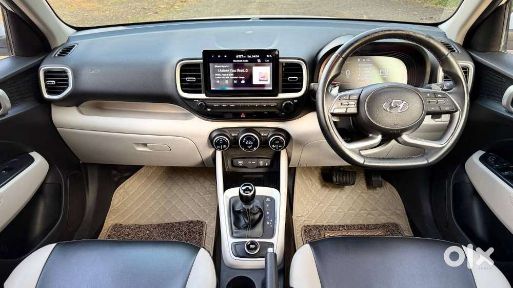 Hyundai Venue 1.0 Sx Plus Turbo Dct Dual Tone, 2023, Petrol
