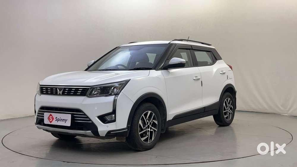 Mahindra XUV300 W8 Option, 2024, Petrol