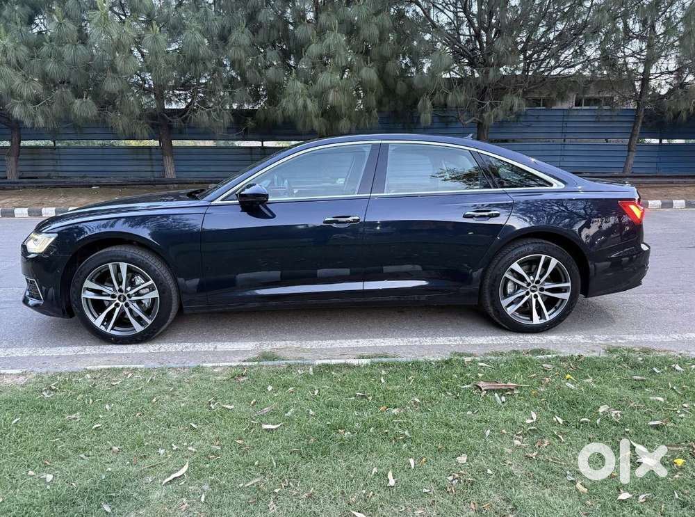 Audi A4, 2022, Petrol