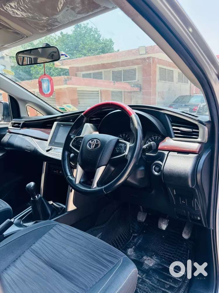 Toyota Innova Crysta [2020-ongoing] 2.7 Vx 7 Str, 2016, Petrol