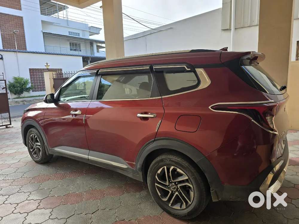Kia Carens 2023 Petrol 26500 Km Driven