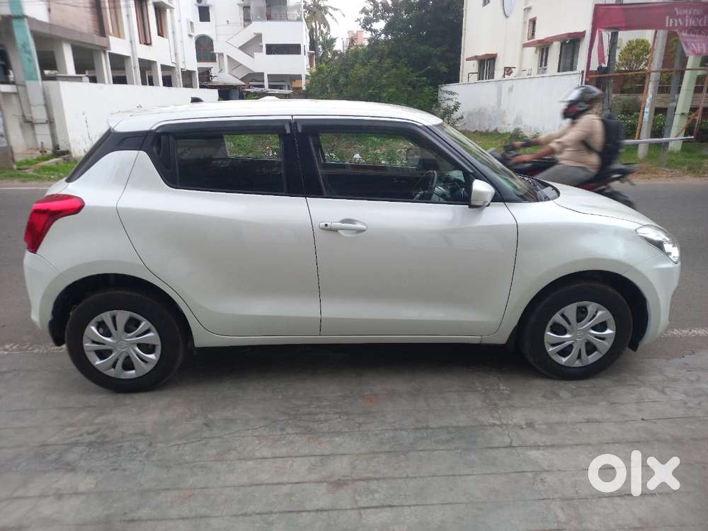 Maruti Suzuki Swift Vxi Ags, 2019, Petrol