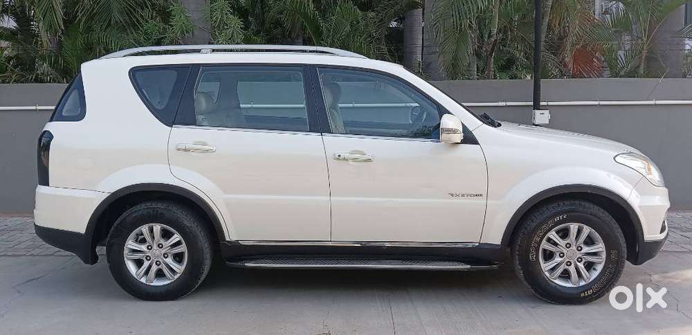 Mahindra Rexton, 2014, Diesel