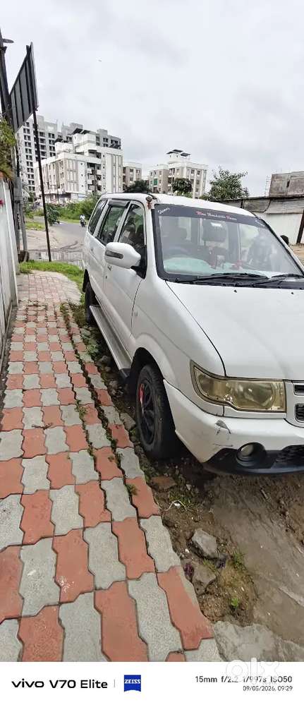 Chevrolet Tavera 2013 Model