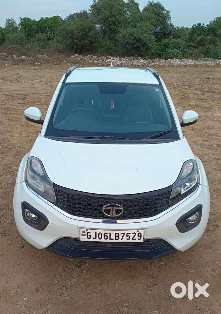 Tata Nexon Xz Plus (hs), 2017