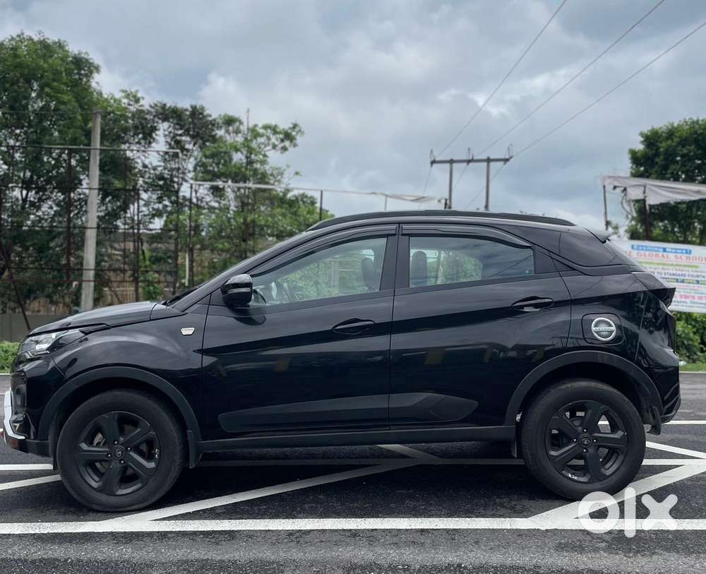 Top-end Tata Nexon Xz+(s) Dark Edition In Pristine Condition
