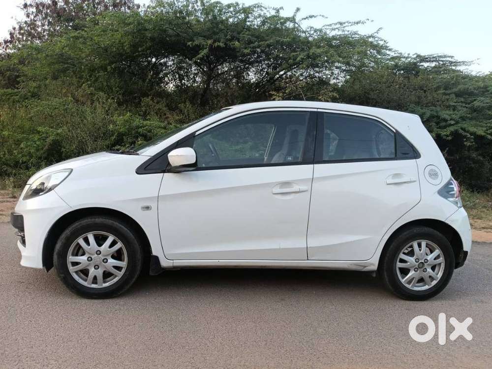 Honda Brio V Automatic, 2013, Petrol
