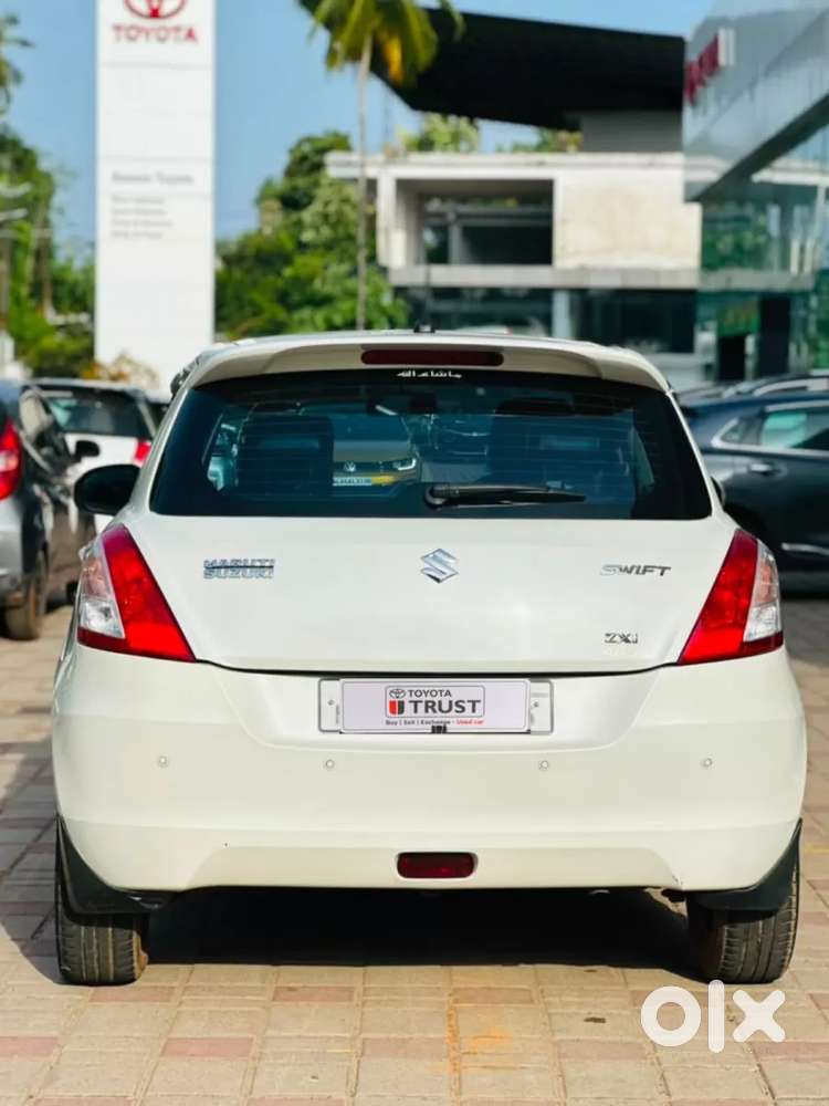 Maruti Suzuki Swift 1.3 Zxi, 2017, Petrol