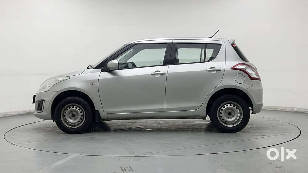 Maruti Suzuki Swift 1.2 Lxi (o), 2017, Petrol