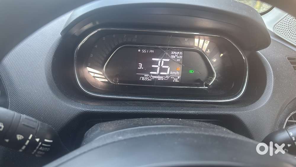 Tata Tiago Petrol 2024