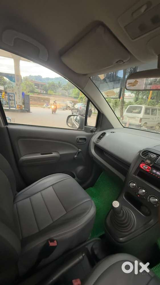 Maruti Suzuki Ritz Lxi, 2010, Petrol