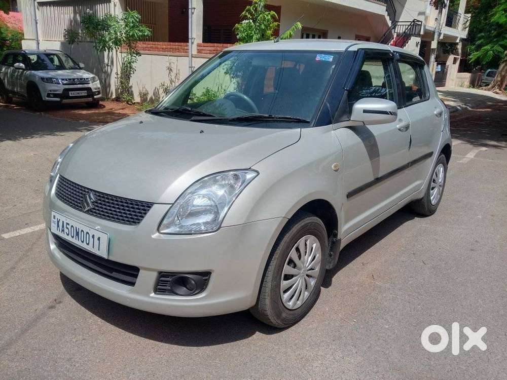 Maruti Suzuki Swift Vxi Bsiv, 2011, Petrol