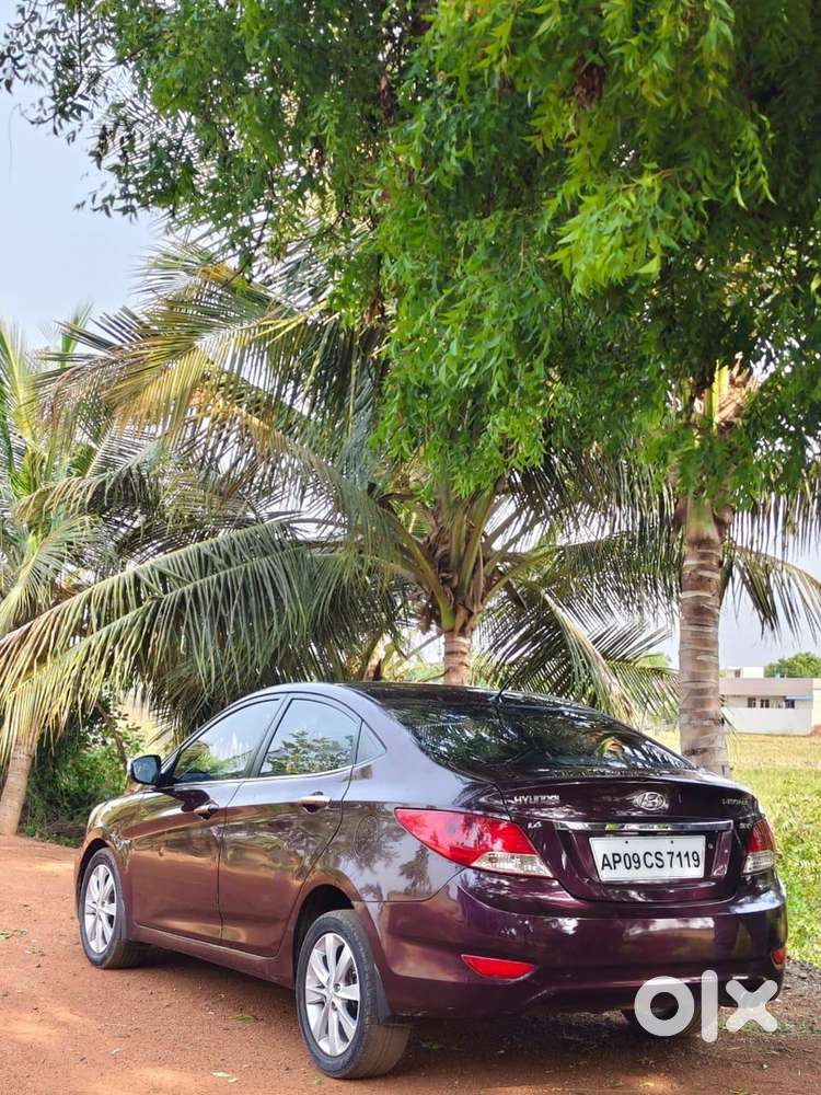 Hyundai Fluidic Verna 2013