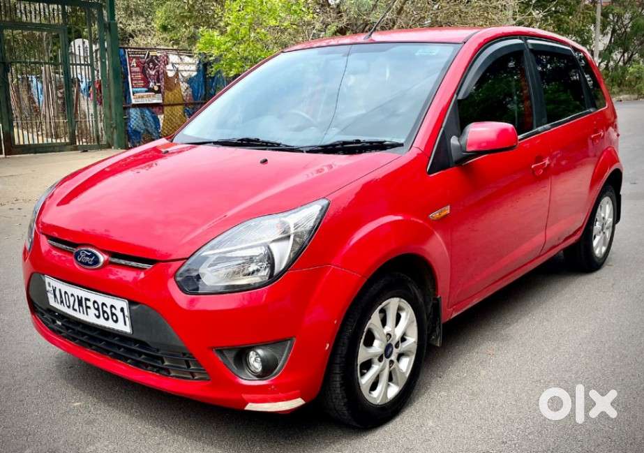 Ford Figo 1.2p Titanium Opt Mt, 2011, Petrol