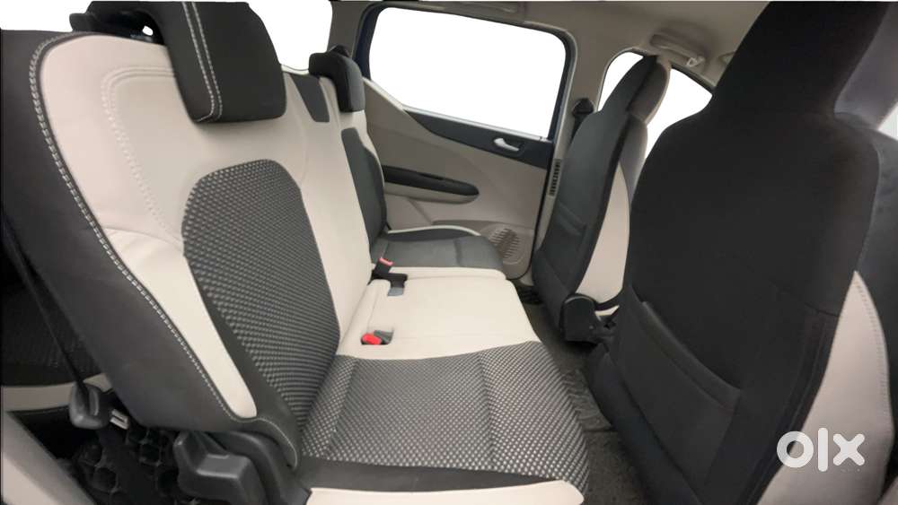 Renault Triber Rxz, 2020, Petrol