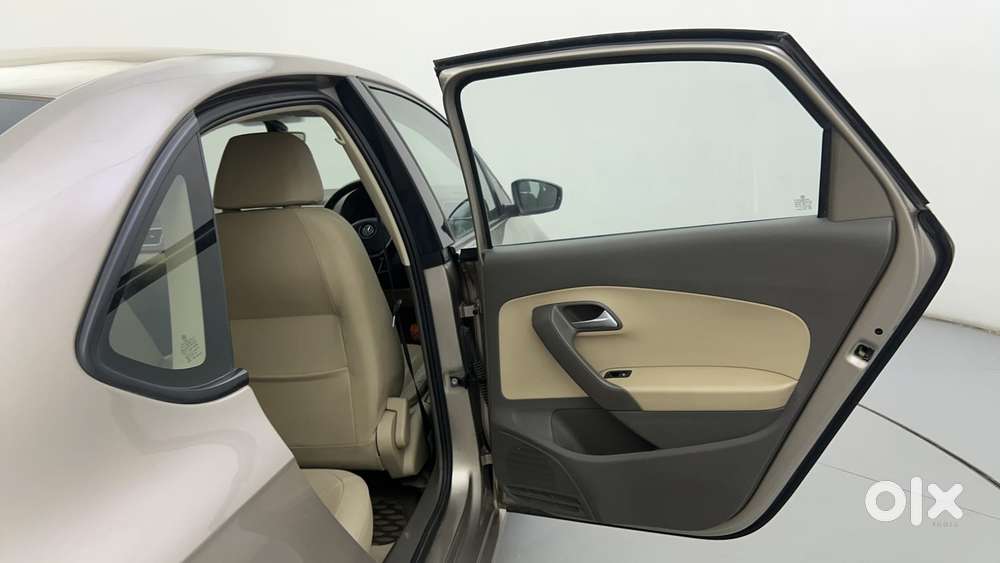 Volkswagen Vento 2013-2015 1.2 Tsi Highline At, 2016, Petrol