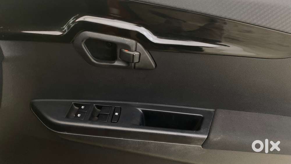 Mahindra Kuv100 Nxt 1.2 K8 Petrol 6 Str, 2017, Petrol