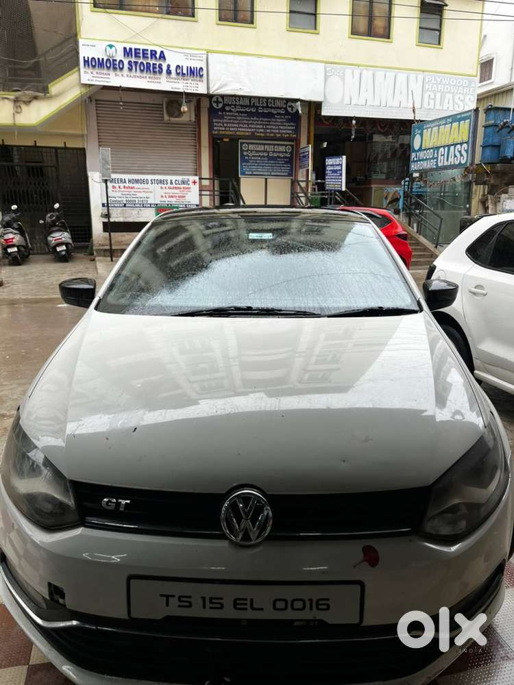 Volkswagen Polo Petrol 2015 Variant